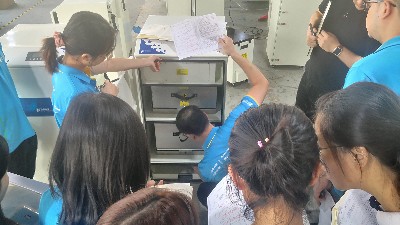 激光煙霧凈化器生產(chǎn)廠家，執(zhí)信環(huán)?？萍籍a(chǎn)品知識培訓(xùn)！
