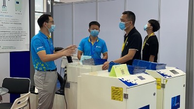可移動(dòng)式除塵器,焊接廢氣收集設(shè)備,執(zhí)信環(huán)保生產(chǎn)制造企業(yè)的選擇！